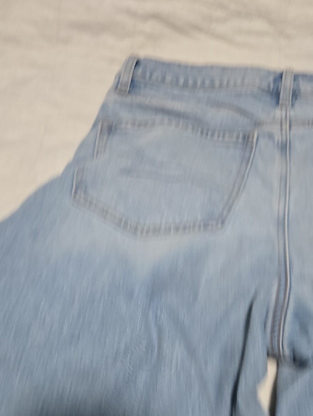 American Eagle Outfitters Light Blue High-Rise Barrel Jeans - Picture 6 of 11